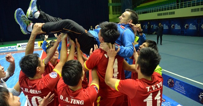 Cảm ơn, các chàng trai tuyển Futsal Việt Nam